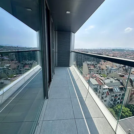 The Skyline Apartment *