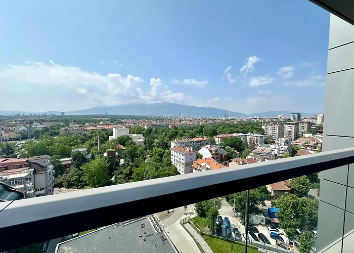 The Skyline アパート ソフィア